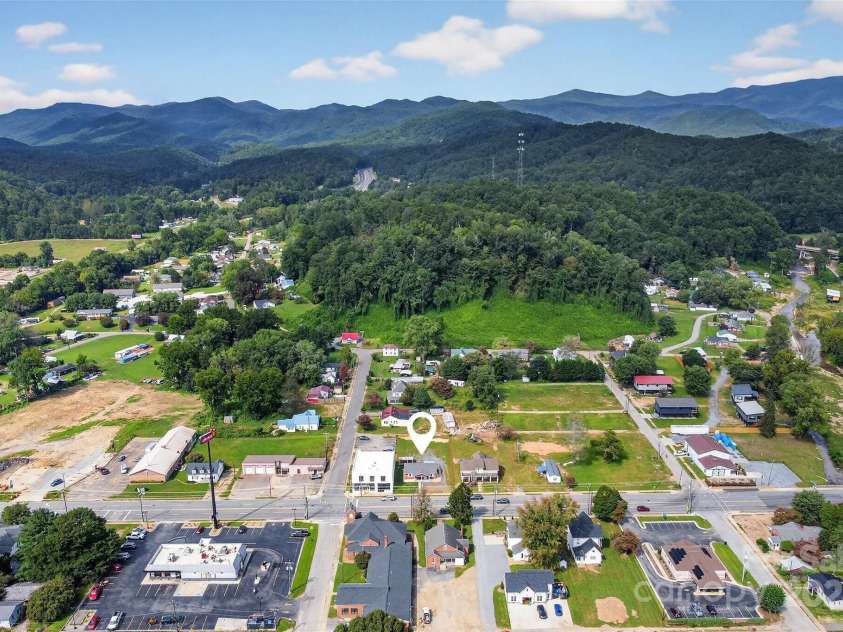 262 Catawba Avenue, Old Fort, NC 28762.  MLS# CAR4297674, YatesRealty ID 4333. 