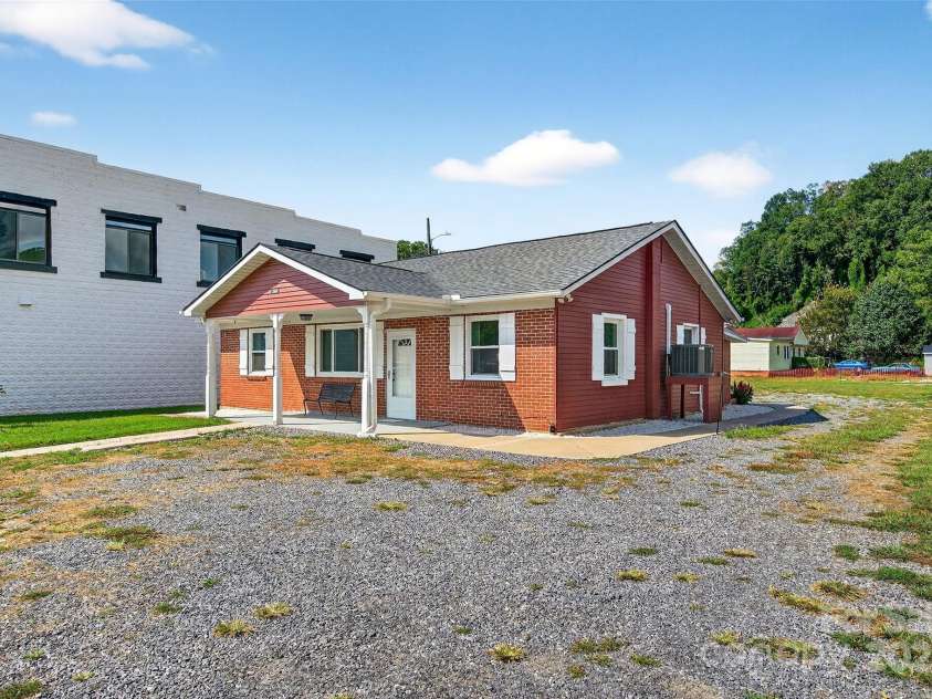 262 Catawba Avenue, Old Fort, NC 28762.  MLS# CAR4297674, YatesRealty ID 4333. 