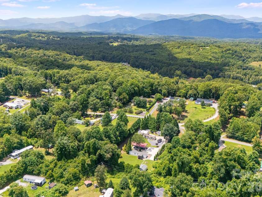 340 and 298 Apache Path, Marion, NC 28752.  MLS# CAR4405014, YatesRealty ID 43330. 