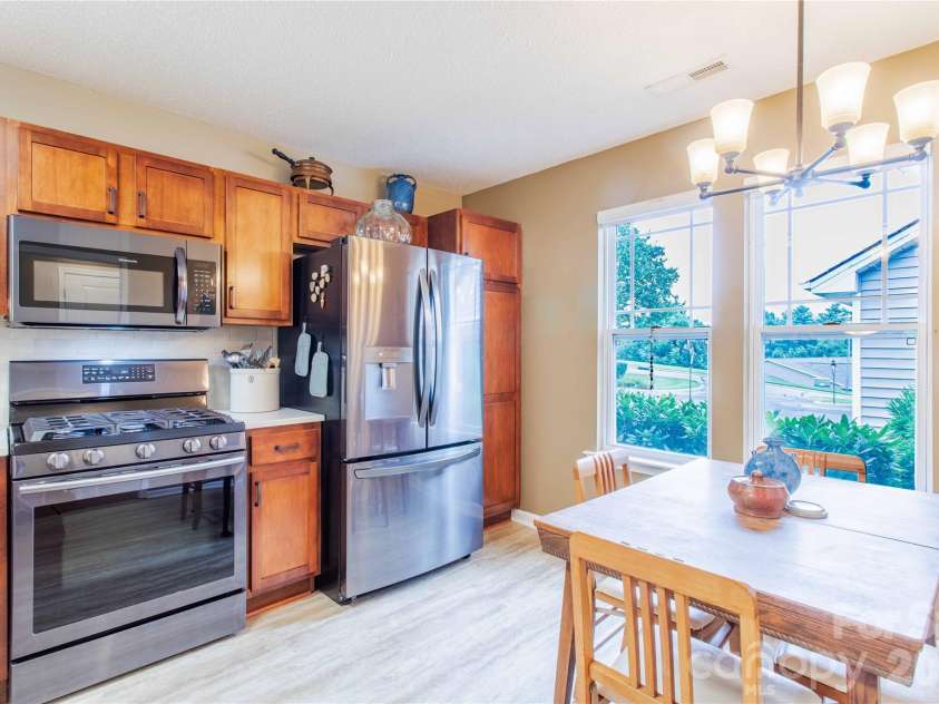 5303 Wood Duck Way, Hendersonville, NC 28792.  MLS# CAR4412210, YatesRealty ID 43331. 