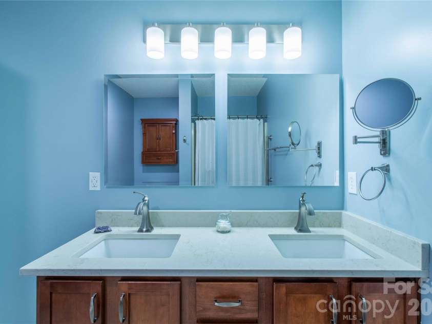 5303 Wood Duck Way, Hendersonville, NC 28792.  MLS# CAR4412210, YatesRealty ID 43331. 