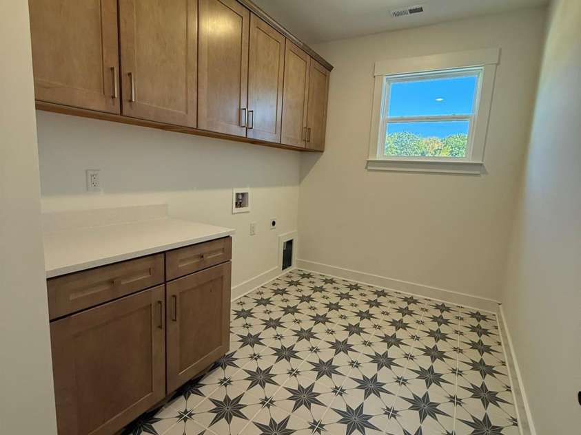 4475 Blue Mound Court, Stanley, NC 28164.  MLS# CAR4413577, YatesRealty ID 43332. Laundry Room