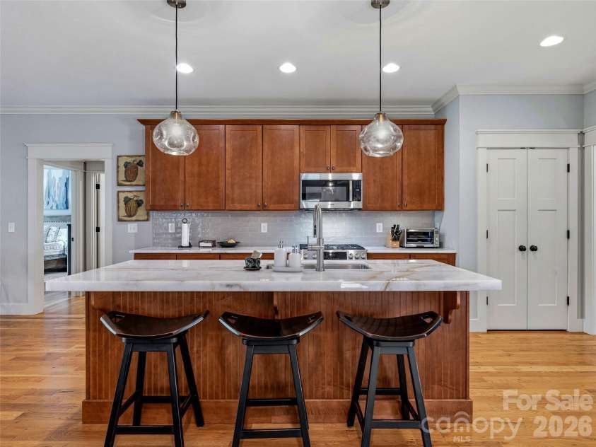 4 Old Bridge Circle, Fairview, NC 28730.  MLS# CAR4412402, YatesRealty ID 43333. 