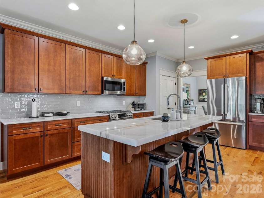 4 Old Bridge Circle, Fairview, NC 28730.  MLS# CAR4412402, YatesRealty ID 43333. 