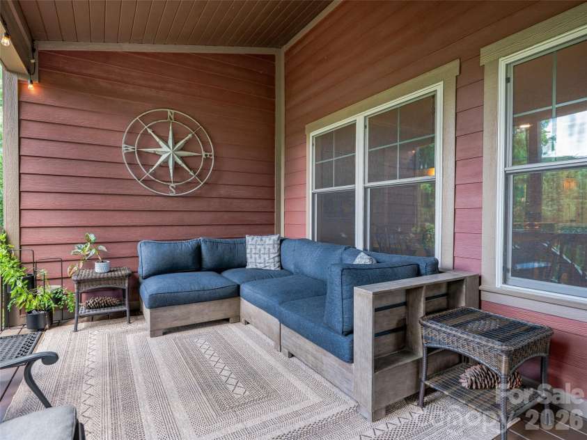 4 Old Bridge Circle, Fairview, NC 28730.  MLS# CAR4412402, YatesRealty ID 43333. 