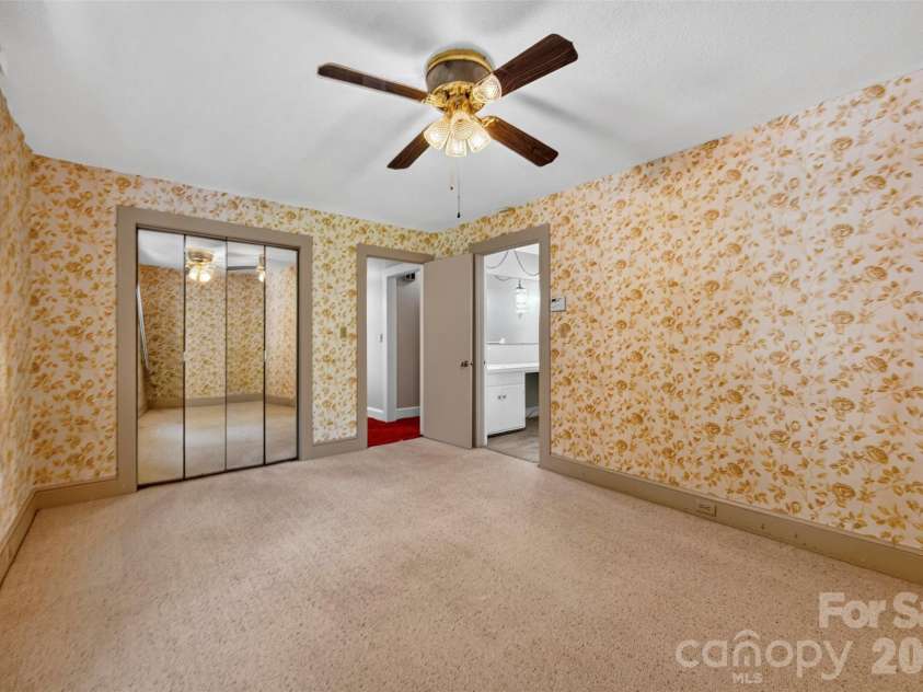 603 6th Street, Albemarle, NC 28001.  MLS# CAR4404180, YatesRealty ID 43334. 