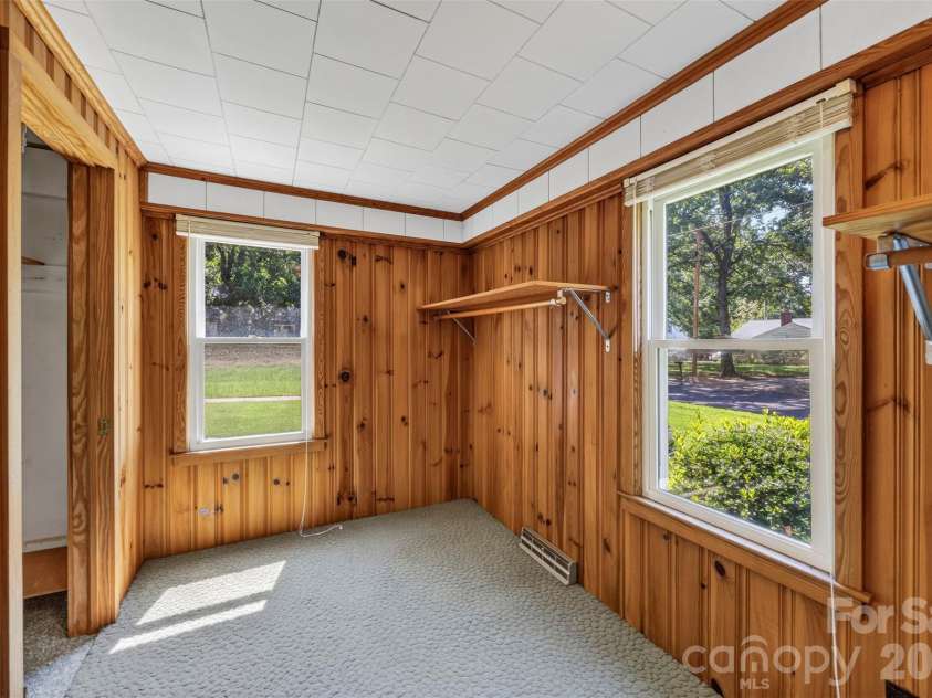 603 6th Street, Albemarle, NC 28001.  MLS# CAR4404180, YatesRealty ID 43334. 