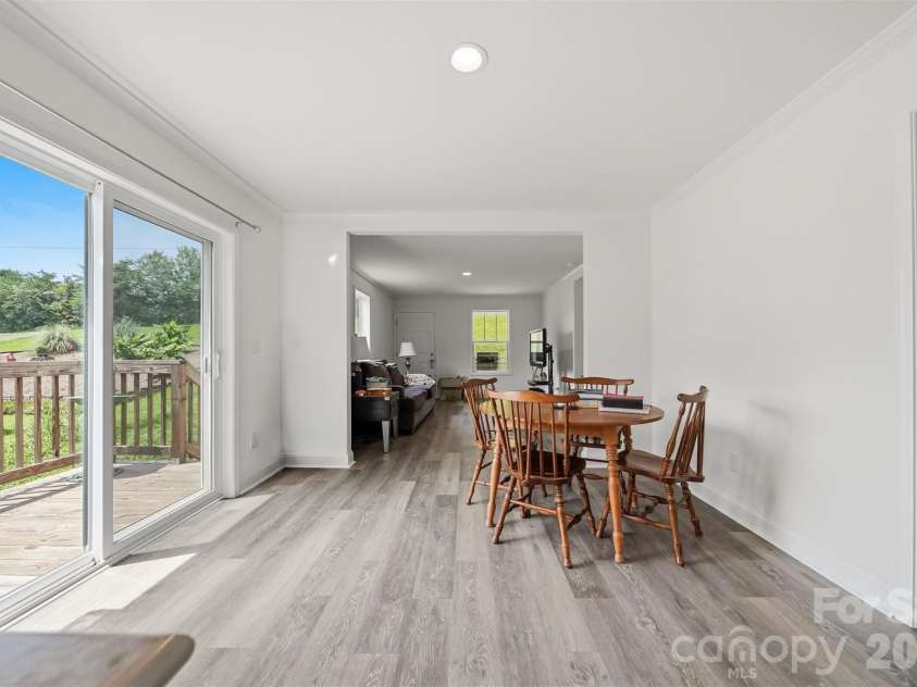 507 Hopewell Road, Morganton, NC 28655.  MLS# CAR4410085, YatesRealty ID 43335. 