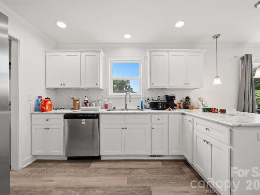 507 Hopewell Road, Morganton, NC 28655.  MLS# CAR4410085, YatesRealty ID 43335. 