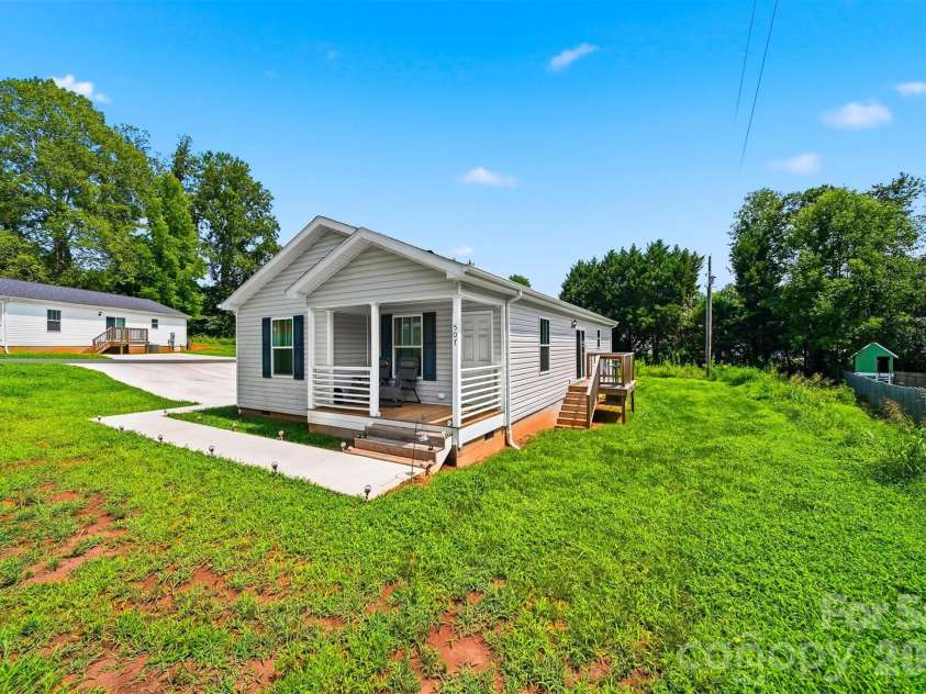 507 Hopewell Road, Morganton, NC 28655.  MLS# CAR4410085, YatesRealty ID 43335. 
