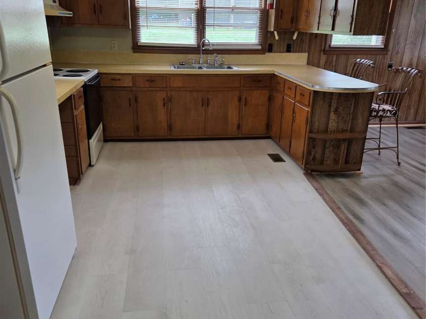 3181 & 3177 Morganton Boulevard, Lenoir, NC 28645.  MLS# CAR4417187, YatesRealty ID 43336. 