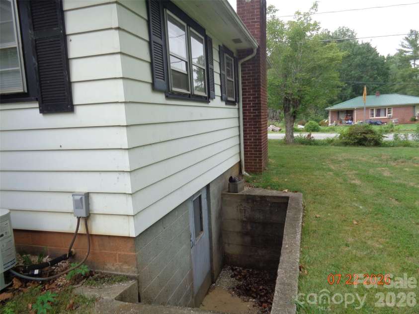 3181 & 3177 Morganton Boulevard, Lenoir, NC 28645.  MLS# CAR4417187, YatesRealty ID 43336. 