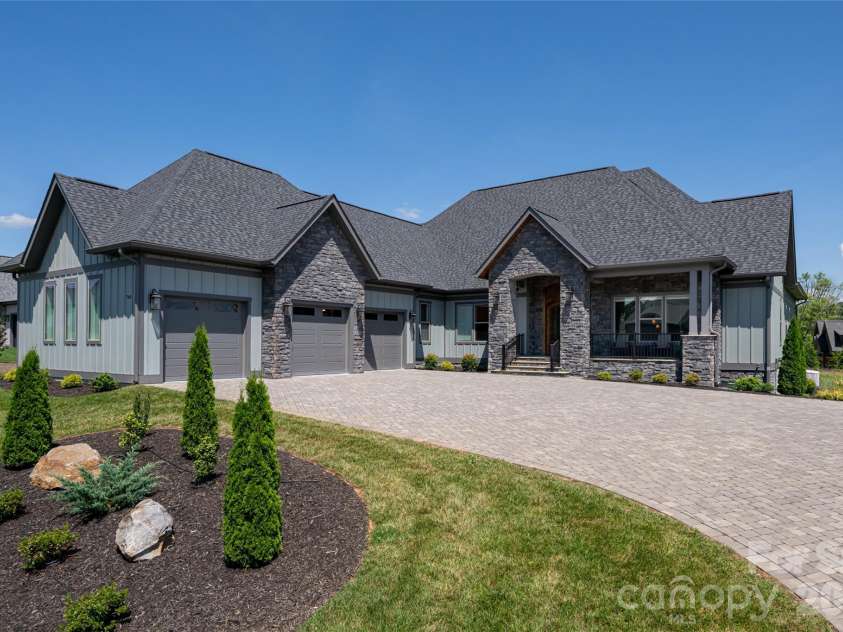 769 Daniel Circle Drive, Mills River, NC 28759.  MLS# CAR4408552, YatesRealty ID 43337. 