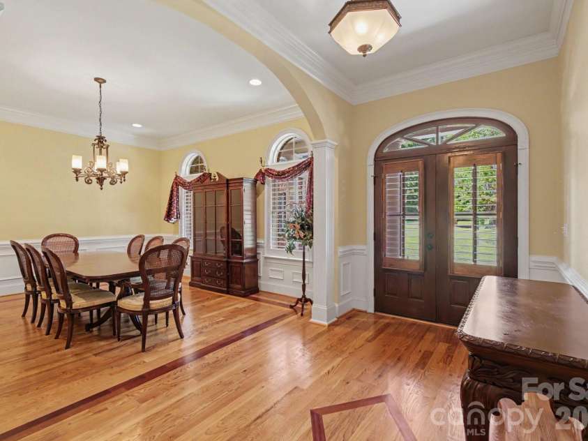 314 Glenview Drive, Salisbury, NC 28147.  MLS# CAR4411797, YatesRealty ID 43338. 