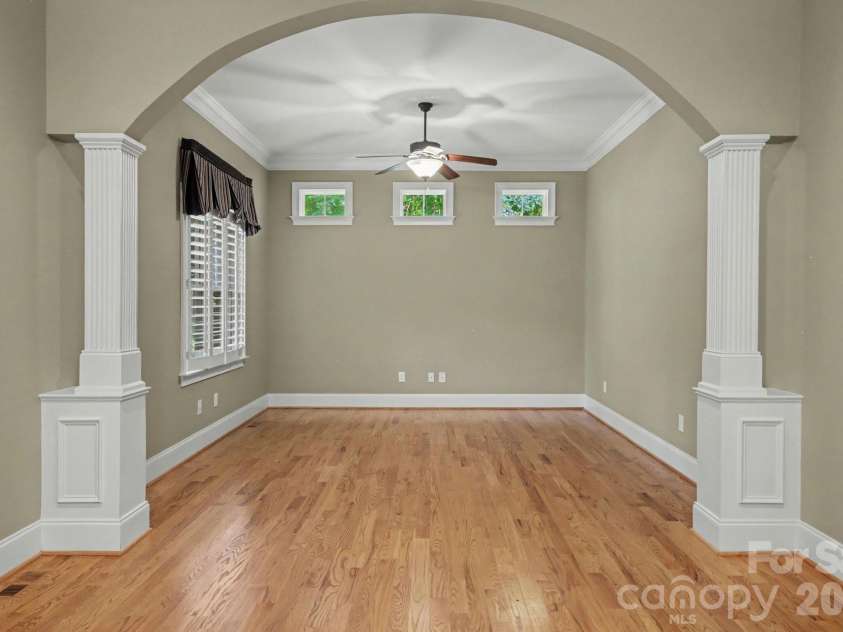 314 Glenview Drive, Salisbury, NC 28147.  MLS# CAR4411797, YatesRealty ID 43338. 