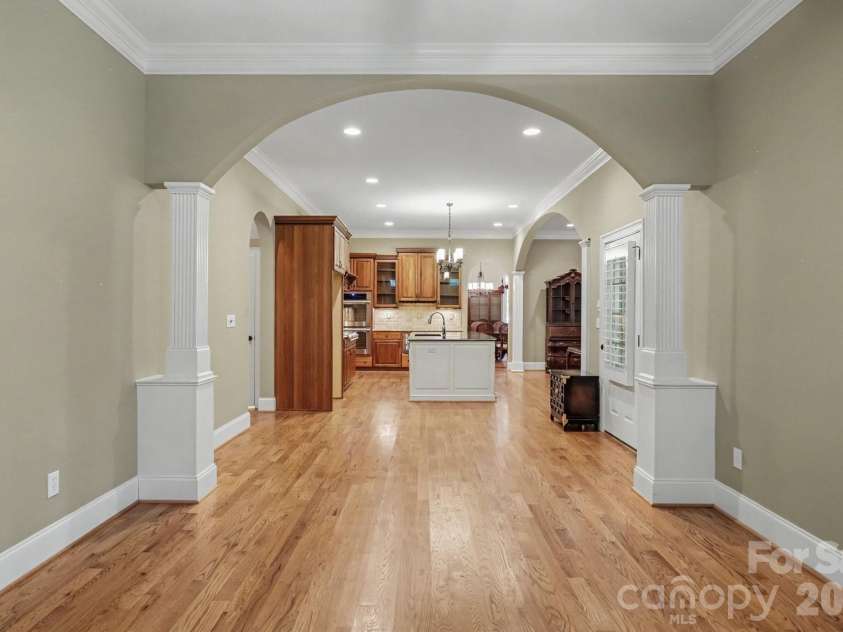 314 Glenview Drive, Salisbury, NC 28147.  MLS# CAR4411797, YatesRealty ID 43338. 