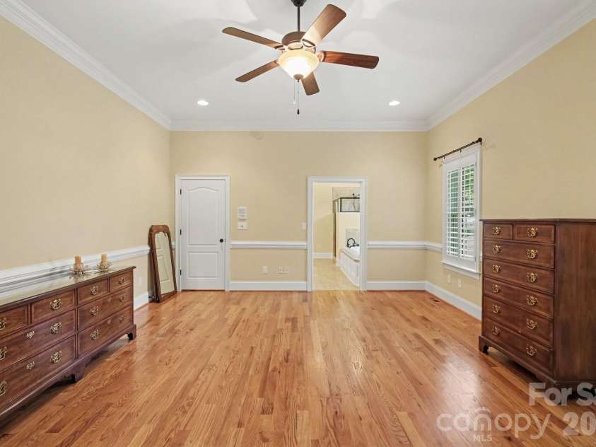 314 Glenview Drive, Salisbury, NC 28147.  MLS# CAR4411797, YatesRealty ID 43338. 
