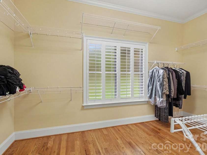 314 Glenview Drive, Salisbury, NC 28147.  MLS# CAR4411797, YatesRealty ID 43338. 