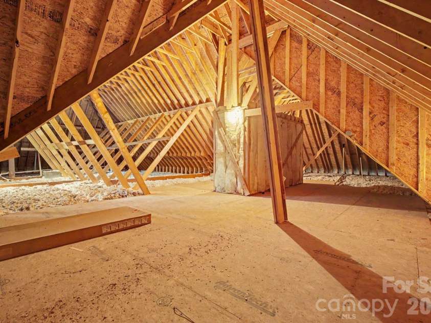 314 Glenview Drive, Salisbury, NC 28147.  MLS# CAR4411797, YatesRealty ID 43338. 