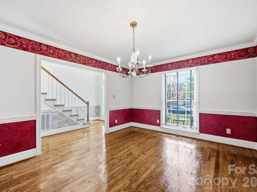 4620 Fairvista Drive, Charlotte, NC 28269.  MLS# CAR4411125, YatesRealty ID 43339. Dining Room