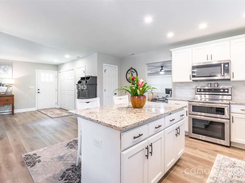 1631 Wendover Court, Rock Hill, SC 29732.  MLS# CAR4283774, YatesRealty ID 4334. 