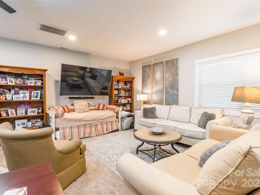 1631 Wendover Court, Rock Hill, SC 29732.  MLS# CAR4283774, YatesRealty ID 4334. 