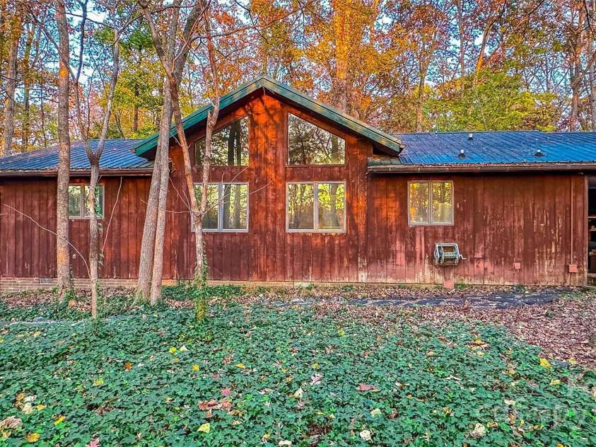 182 Bellwood Loop, Statesville, NC 28625.  MLS# CAR4321279, YatesRealty ID 4334. 