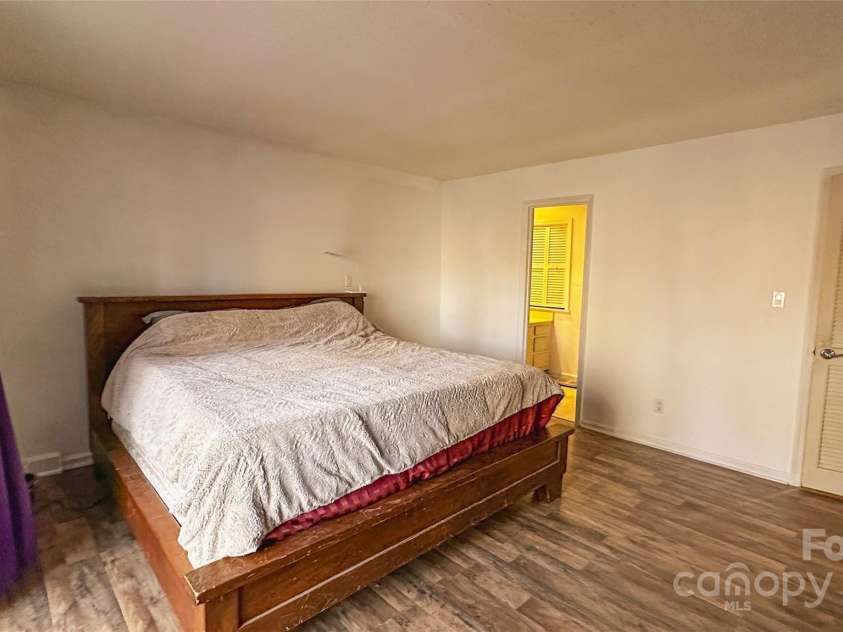 182 Bellwood Loop, Statesville, NC 28625.  MLS# CAR4321279, YatesRealty ID 4334. 