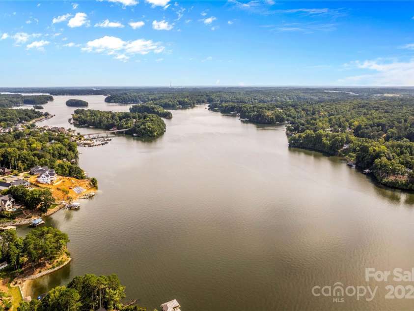 241 Spring Shore Road, Statesville, NC 28677.  MLS# CAR4181871, YatesRealty ID 4334. 