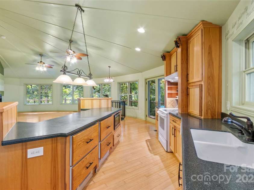 241 Spring Shore Road, Statesville, NC 28677.  MLS# CAR4181871, YatesRealty ID 4334. 