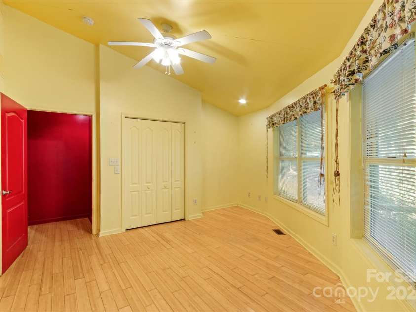 241 Spring Shore Road, Statesville, NC 28677.  MLS# CAR4181871, YatesRealty ID 4334. 