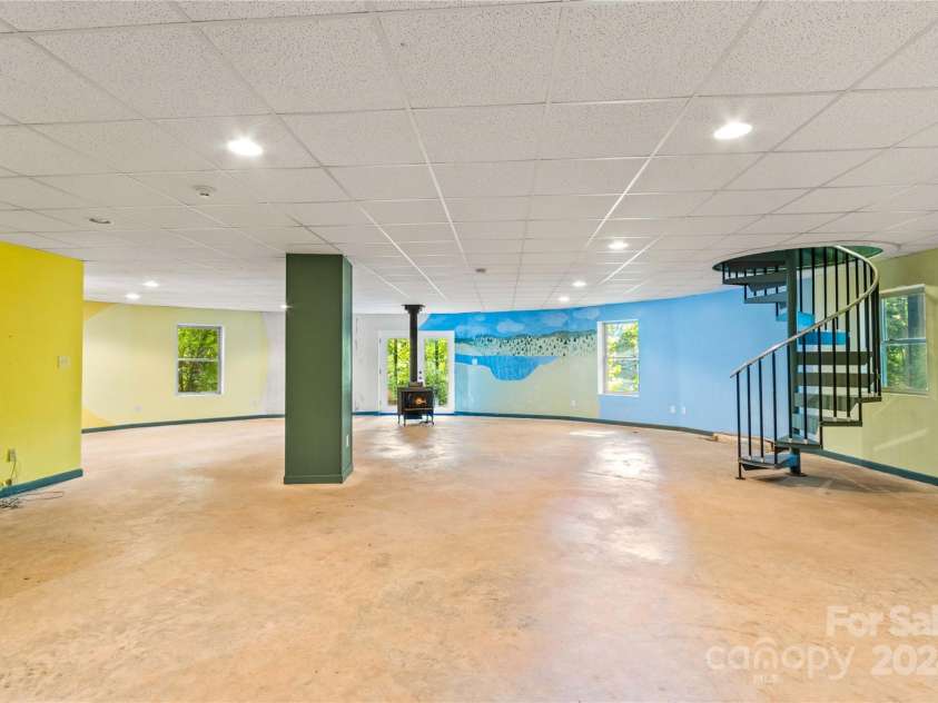 241 Spring Shore Road, Statesville, NC 28677.  MLS# CAR4181871, YatesRealty ID 4334. 