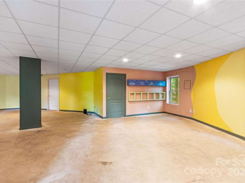 241 Spring Shore Road, Statesville, NC 28677.  MLS# CAR4181871, YatesRealty ID 4334. 