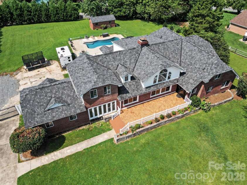 5914 Hanna Court, Charlotte, NC 28212.  MLS# CAR4409124, YatesRealty ID 43340. 