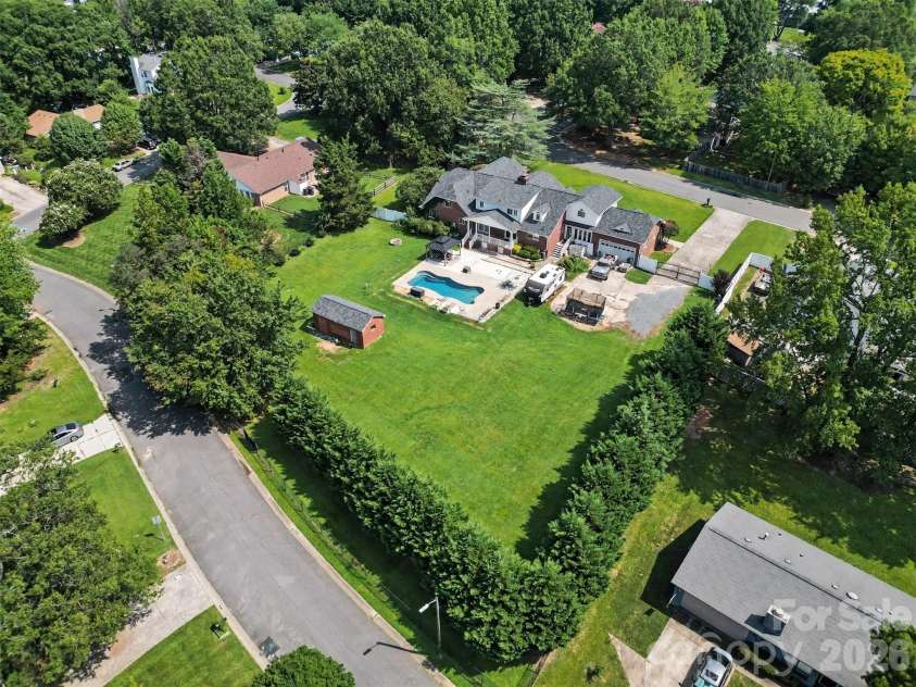 5914 Hanna Court, Charlotte, NC 28212.  MLS# CAR4409124, YatesRealty ID 43340. 