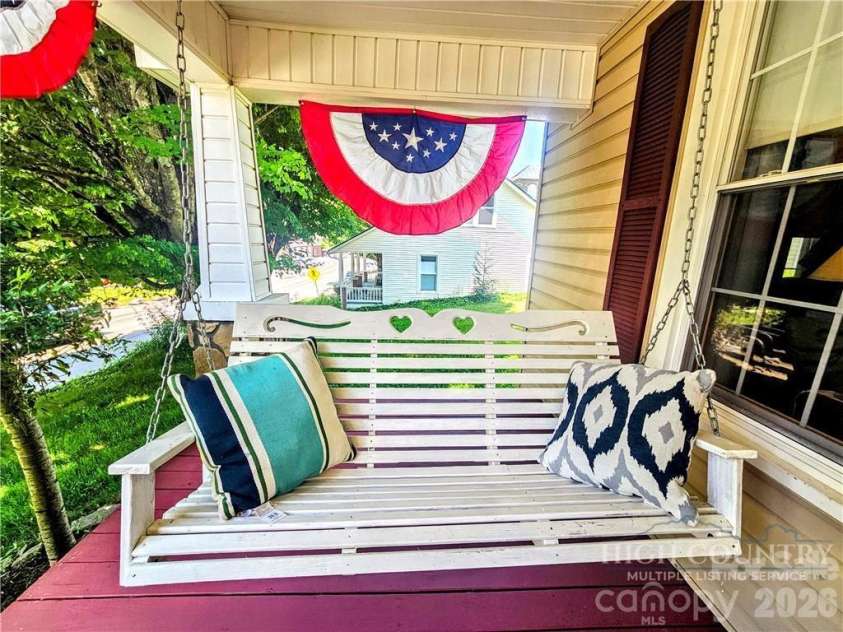 9216 Nc Highway 194 Highway, Lansing, NC 28643.  MLS# CAR4400818, YatesRealty ID 43341. 