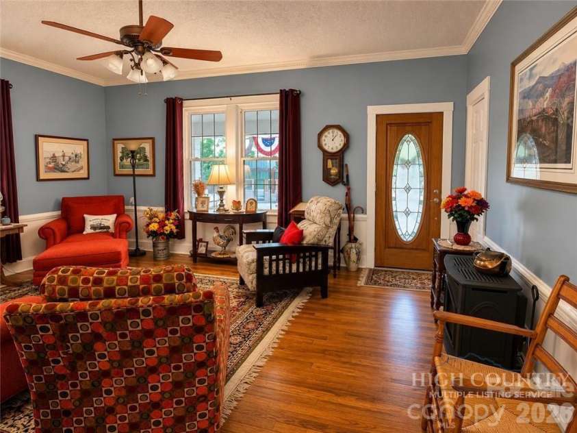 9216 Nc Highway 194 Highway, Lansing, NC 28643.  MLS# CAR4400818, YatesRealty ID 43341. 