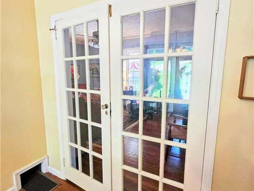 9216 Nc Highway 194 Highway, Lansing, NC 28643.  MLS# CAR4400818, YatesRealty ID 43341. 