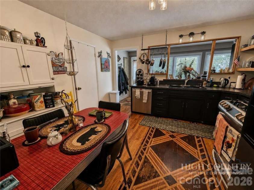 9216 Nc Highway 194 Highway, Lansing, NC 28643.  MLS# CAR4400818, YatesRealty ID 43341. 