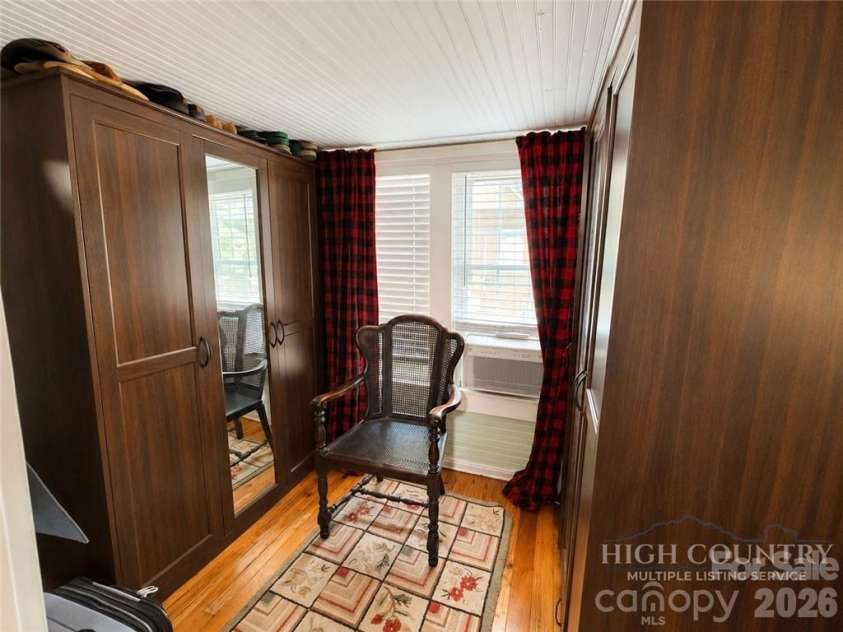 9216 Nc Highway 194 Highway, Lansing, NC 28643.  MLS# CAR4400818, YatesRealty ID 43341. 