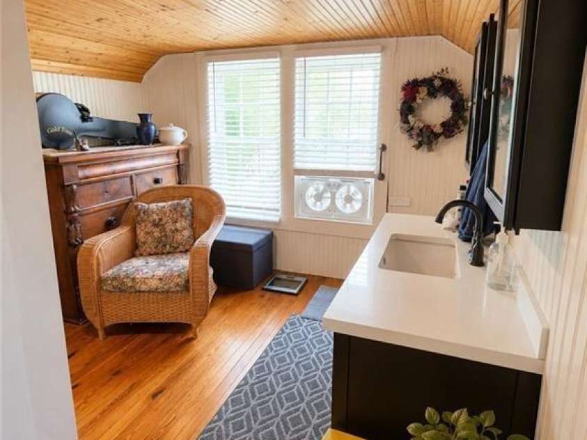 9216 Nc Highway 194 Highway, Lansing, NC 28643.  MLS# CAR4400818, YatesRealty ID 43341. 