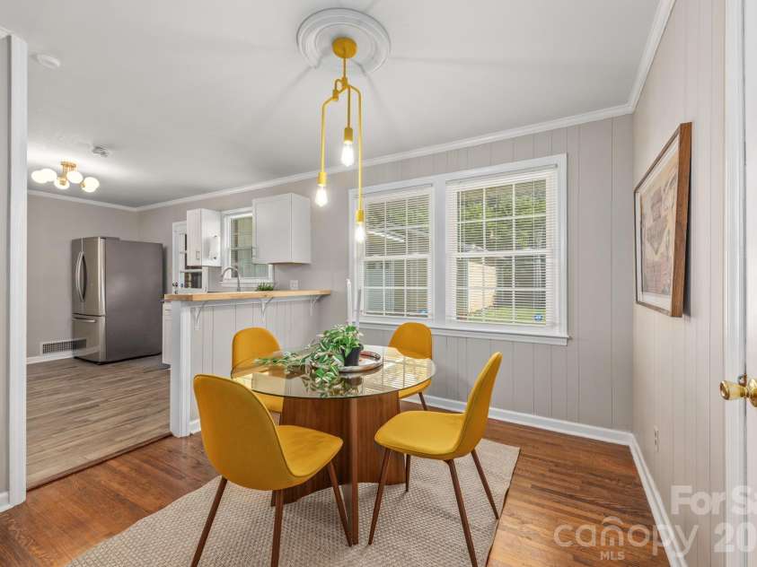 1604 Patton Avenue, Charlotte, NC 28216.  MLS# CAR4409869, YatesRealty ID 43342. 