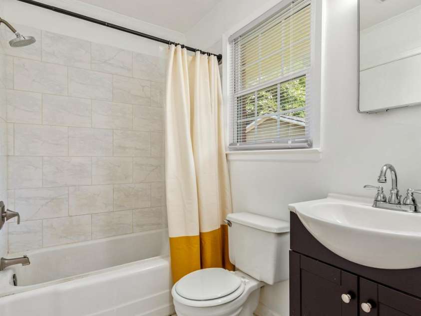 1604 Patton Avenue, Charlotte, NC 28216.  MLS# CAR4409869, YatesRealty ID 43342. 