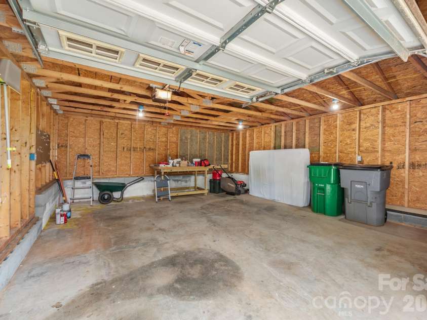 1604 Patton Avenue, Charlotte, NC 28216.  MLS# CAR4409869, YatesRealty ID 43342. 