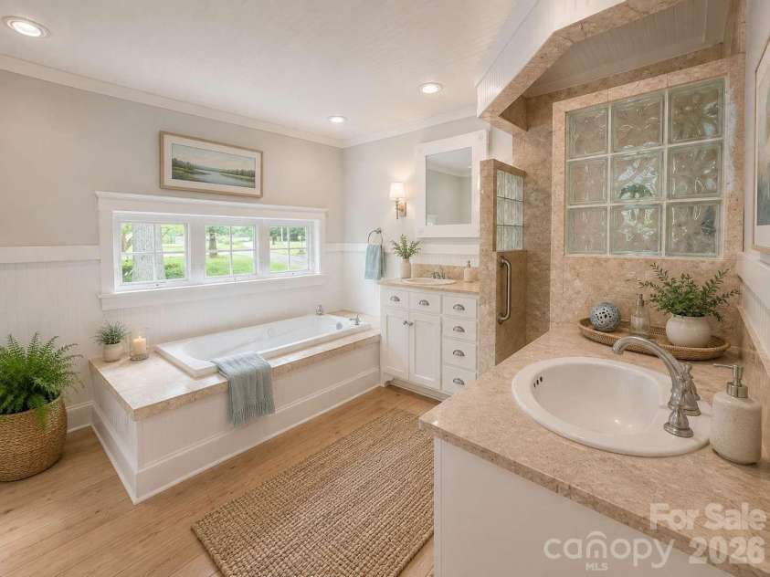537 Stutts Road, Mooresville, NC 28117.  MLS# CAR4409348, YatesRealty ID 43345. 