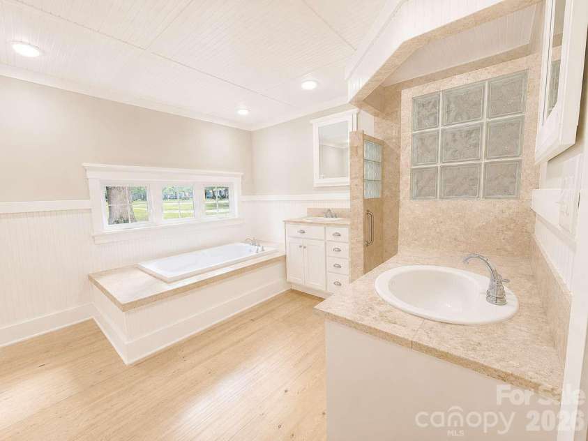 537 Stutts Road, Mooresville, NC 28117.  MLS# CAR4409348, YatesRealty ID 43345. 