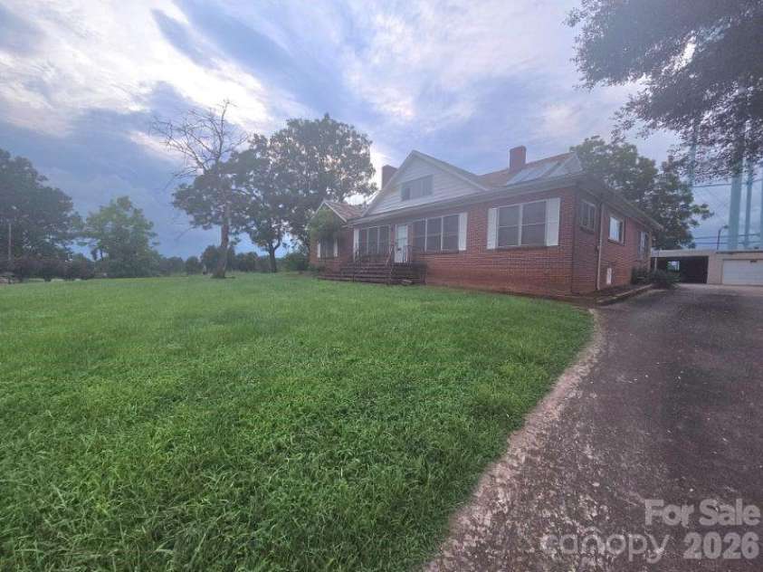 1312 Salem Road, Morganton, NC 28655.  MLS# CAR4413302, YatesRealty ID 43347. 
