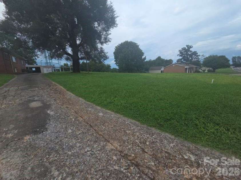 1312 Salem Road, Morganton, NC 28655.  MLS# CAR4413302, YatesRealty ID 43347. 