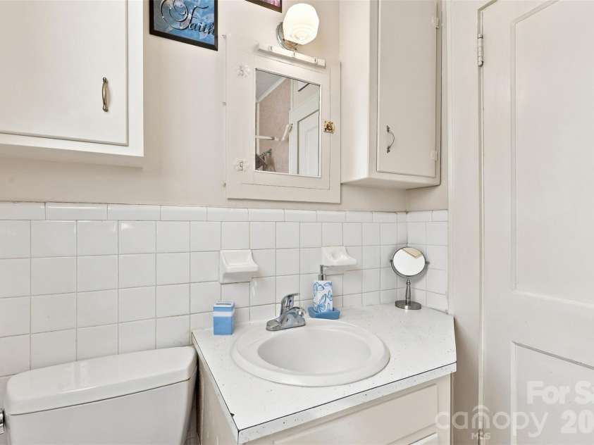 1106 Main Street, Mount Holly, NC 28120.  MLS# CAR4413131, YatesRealty ID 43348. Full bathroom