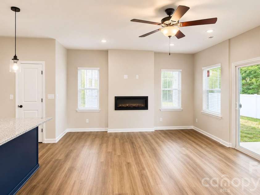 3119 Aberleaf Lane, Charlotte, NC 28227.  MLS# CAR4411436, YatesRealty ID 43349. 